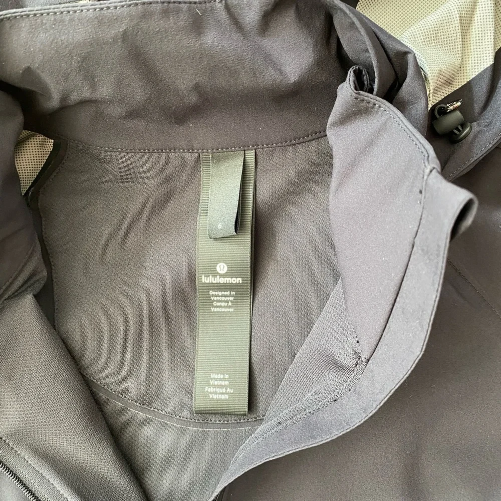 Lululemon lightweight jacket S6 Black - Picture 5 of 6